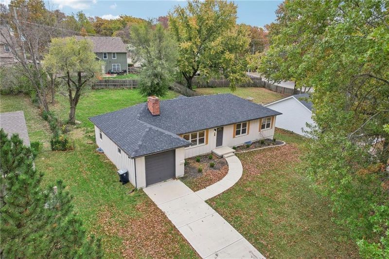 618 E 108th Ter, Kansas City, MO 64131