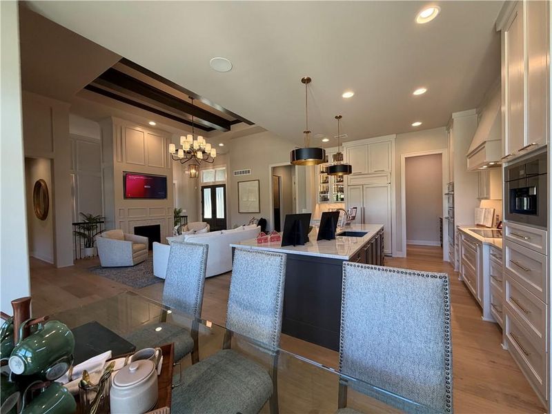 3248 W 133rd Ter, Leawood, KS 66209