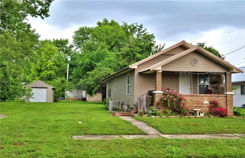210 W 18th St, Pittsburg, KS 66762