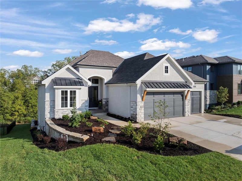 8013 Payne St, Shawnee, KS 66220