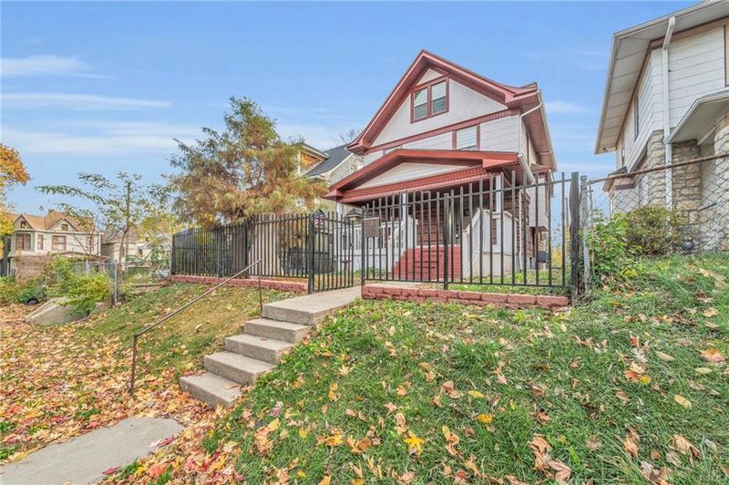 2831 E 8th St, Kansas City, MO 64124