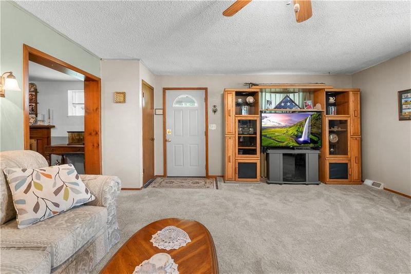 709 NE 46th Ter, Kansas City, MO 64116