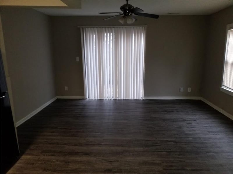 8828 N Main St, Kansas City, MO 64155