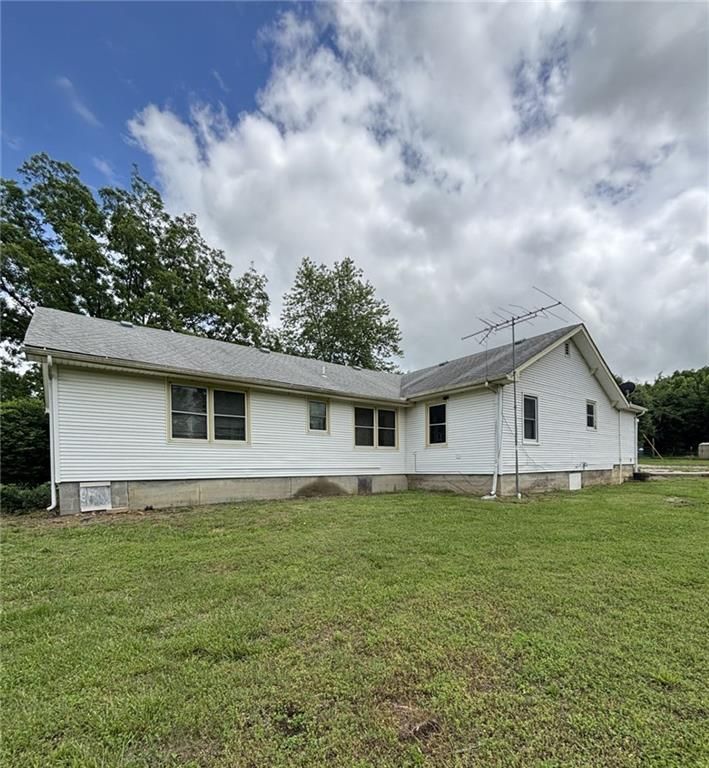 7955 Ness Rd, Erie, KS 66733