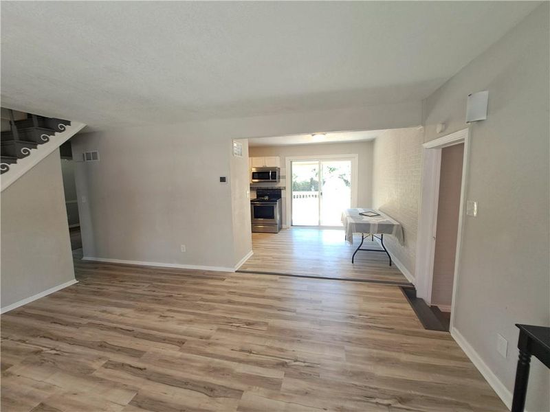 7008 E 86th St, Kansas City, MO 64138