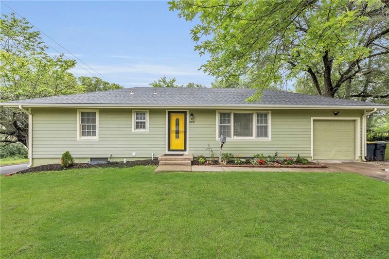 5800 Fairlane Dr, Kansas City, MO 64134