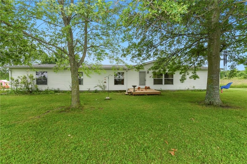 46005 E State Route N Hw, Creighton, MO 64739