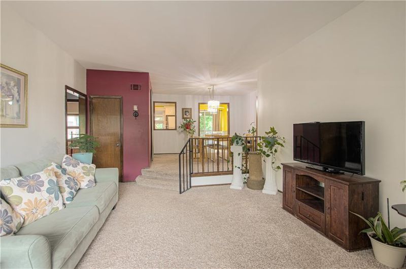 445 W 104th St #C, Kansas City, MO 64114