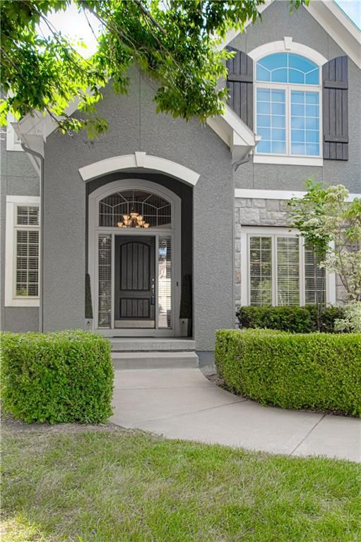 16321 Nieman Rd, Overland Park, KS 66062