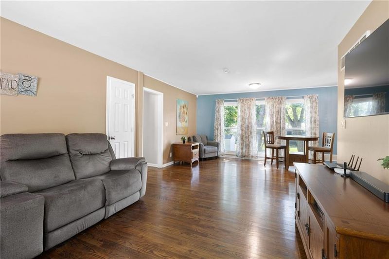 9624 Kessler St, Overland Park, KS 66212