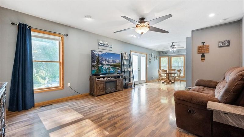 25220 S Blinker Light Rd, Harrisonville, MO 64701