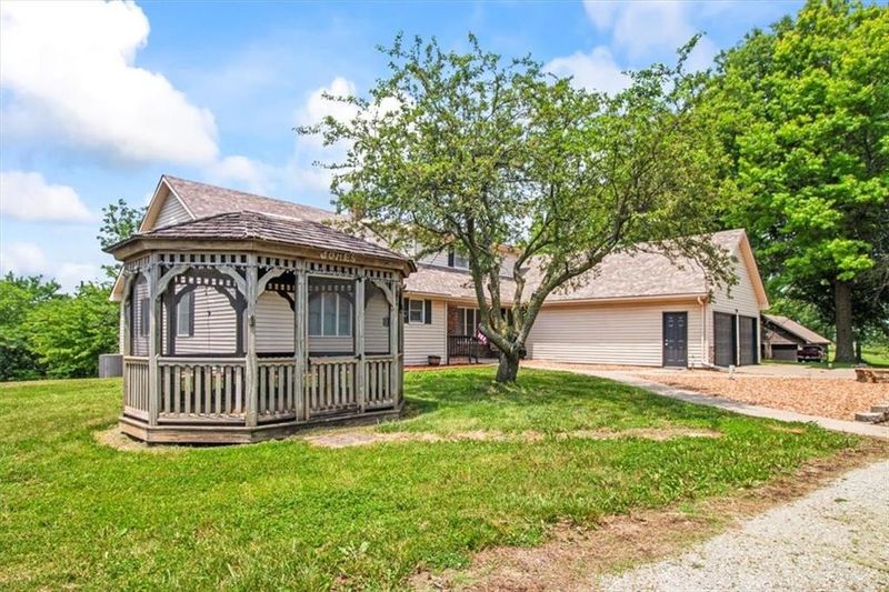 7789 Mulberry Rd, Odessa, MO 64076