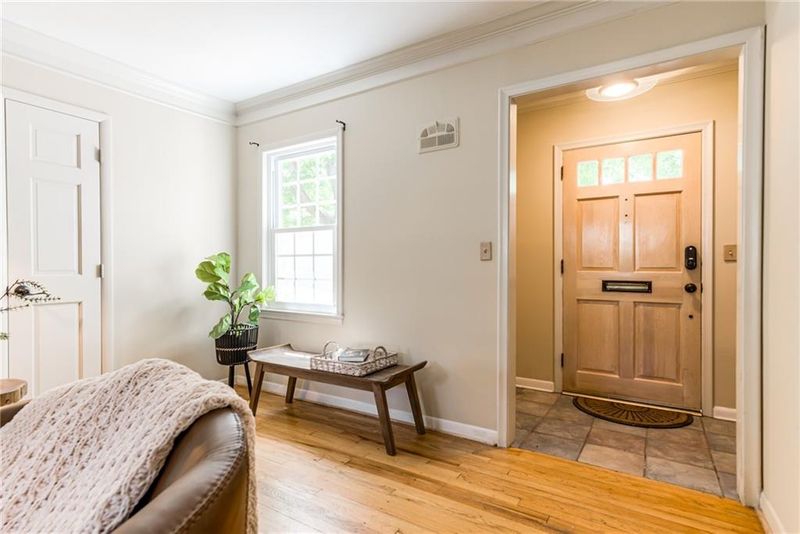 604 W 61 Ter, Kansas City, MO 64113