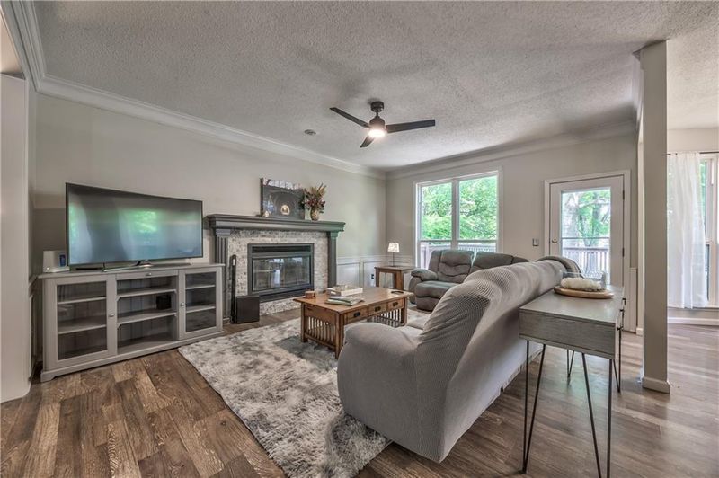 12825 Garnett St, Overland Park, KS 66213