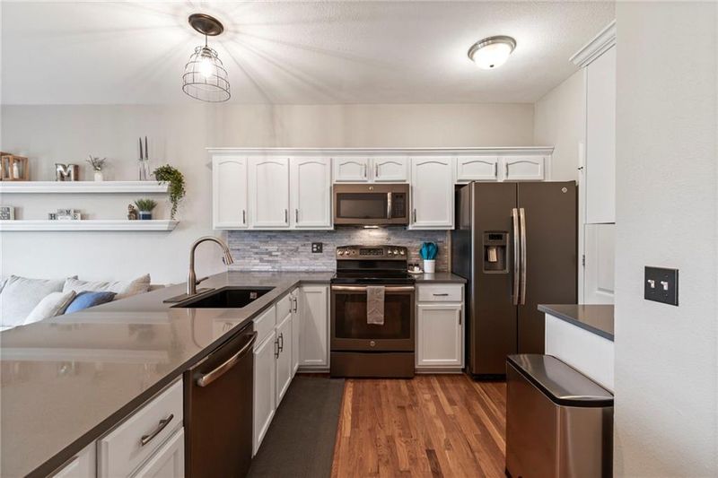 4004 NW 94th Ter, Kansas City, MO 64154