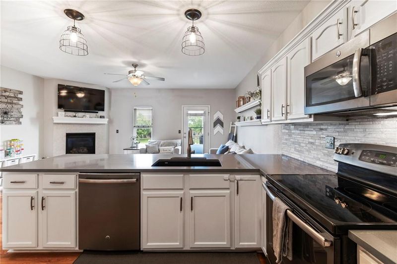 4004 NW 94th Ter, Kansas City, MO 64154
