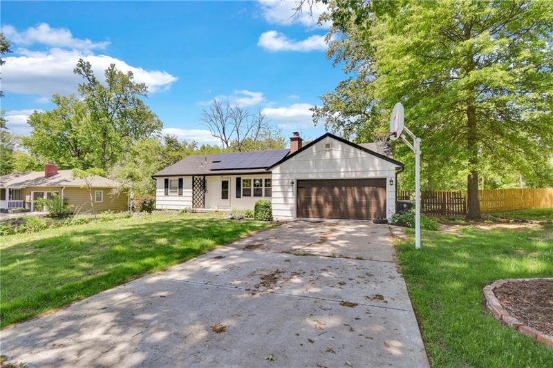 11312 E 48th Ter, Kansas City, MO 64133