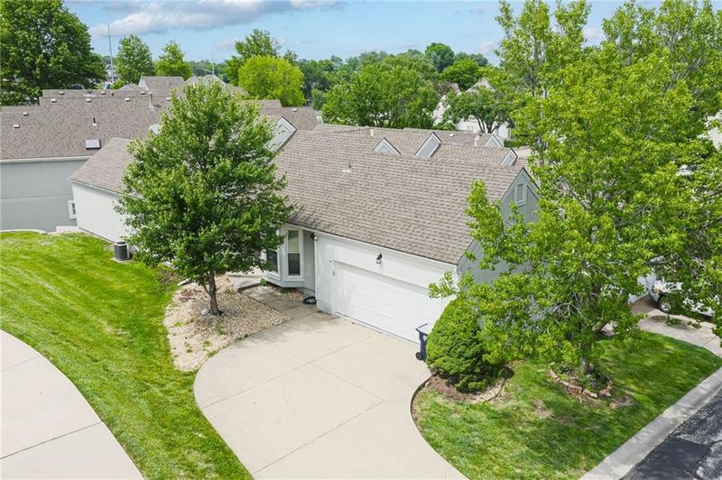 412 NE 96th Ter, Kansas City, MO 64155