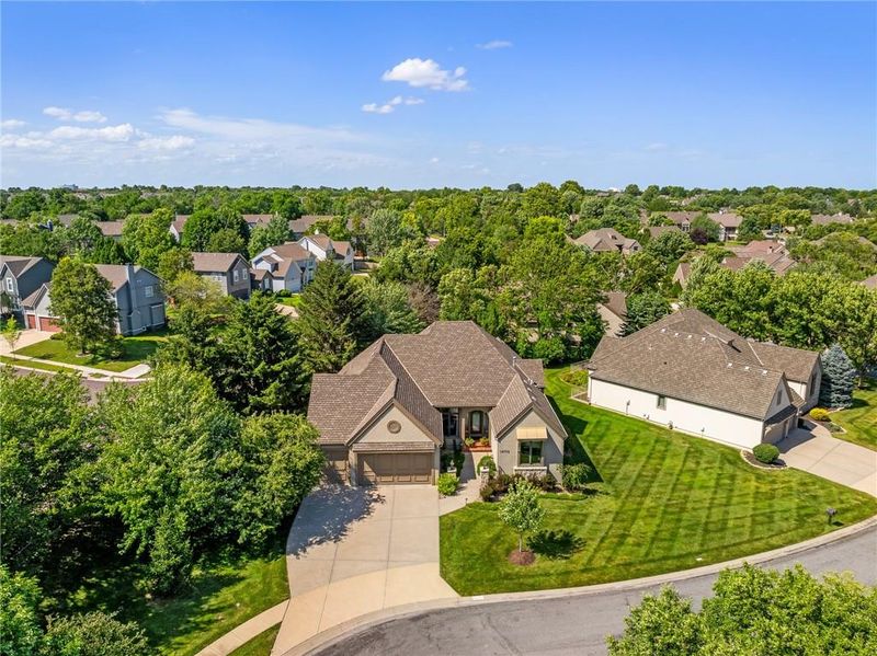 14752 Beverly St, Overland Park, KS 66223