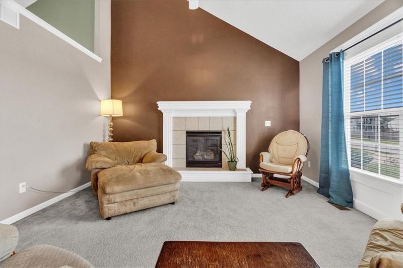 8512 N Arcola Ave, Kansas City, MO 64153