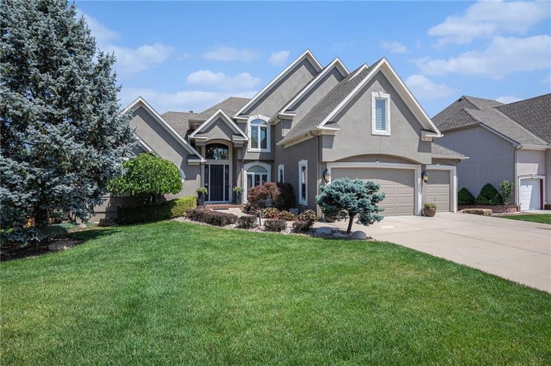 6405 N Spruce Ave, Kansas City, MO 64119