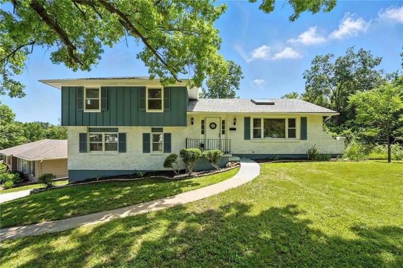 2903 E 107th Ter, Kansas City, MO 64137