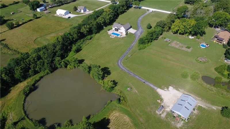 21219 S Coleman Rd, Peculiar, MO 64078