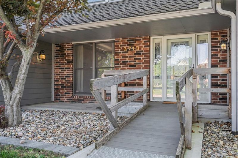 3713 S Marion Ave, Independence, MO 64055