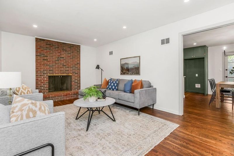 10018 Mcgee St, Kansas City, MO 64114