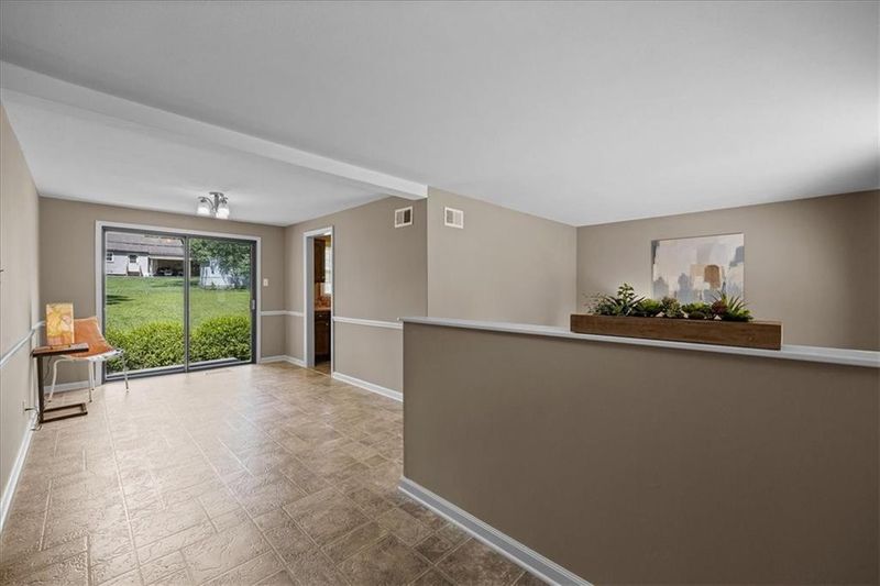 7026 Beverly St, Overland Park, KS 66204