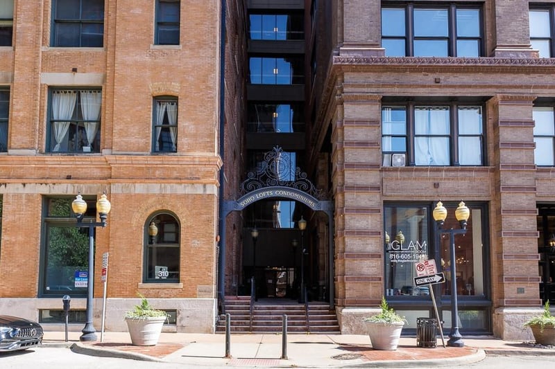 308 W 8th St #409, Kansas City, MO 64105