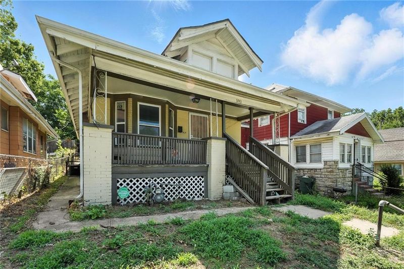 3743 Olive St, Kansas City, MO 64109