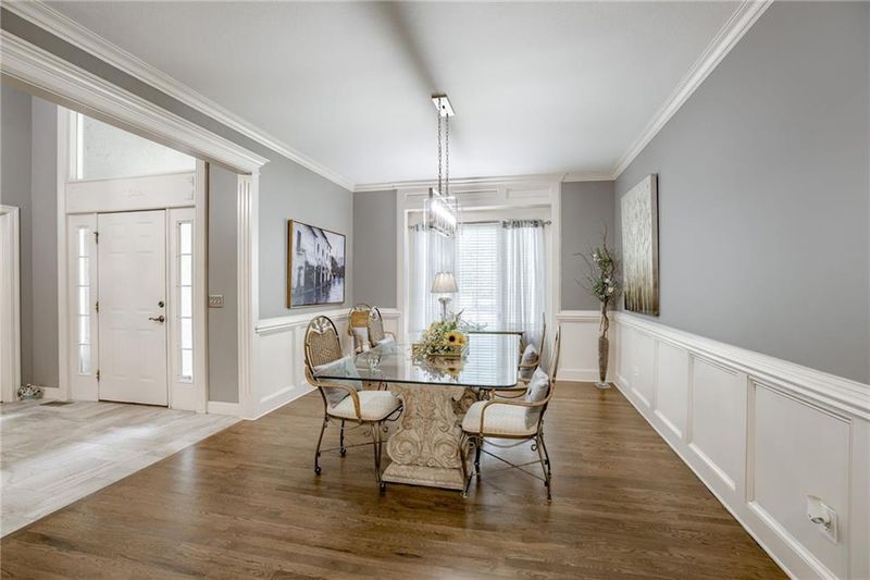 1021 SW Summit Falls Dr, Lee's Summit, MO 64081