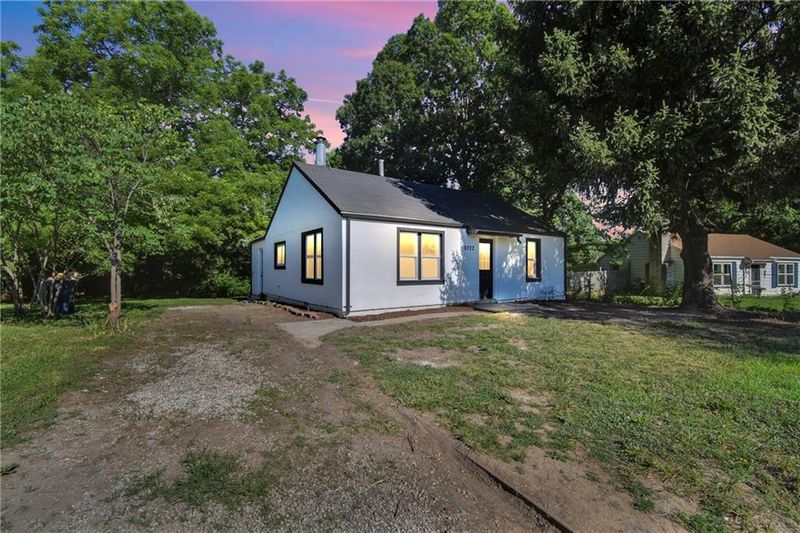9222 Cleveland Ave, Kansas City, MO 64132