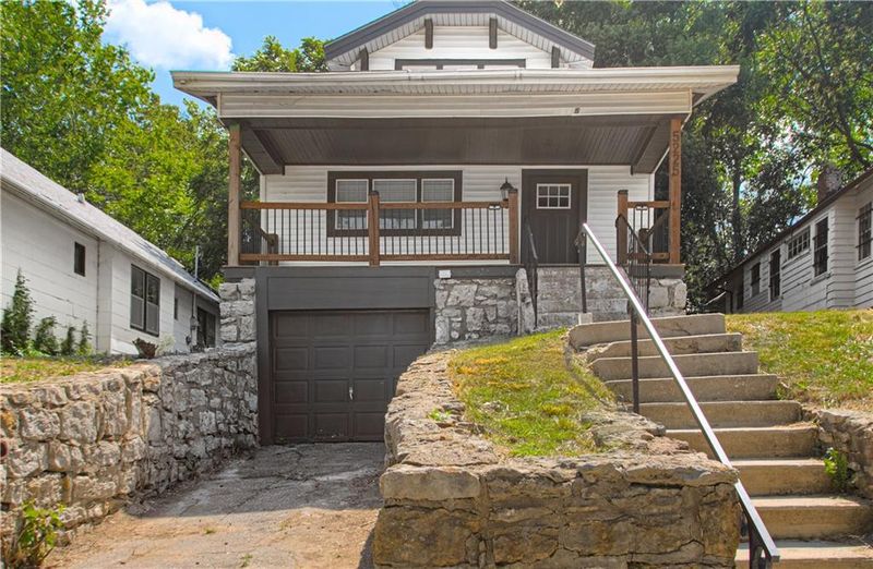 5225 Wayne Ave, Kansas City, MO 64110