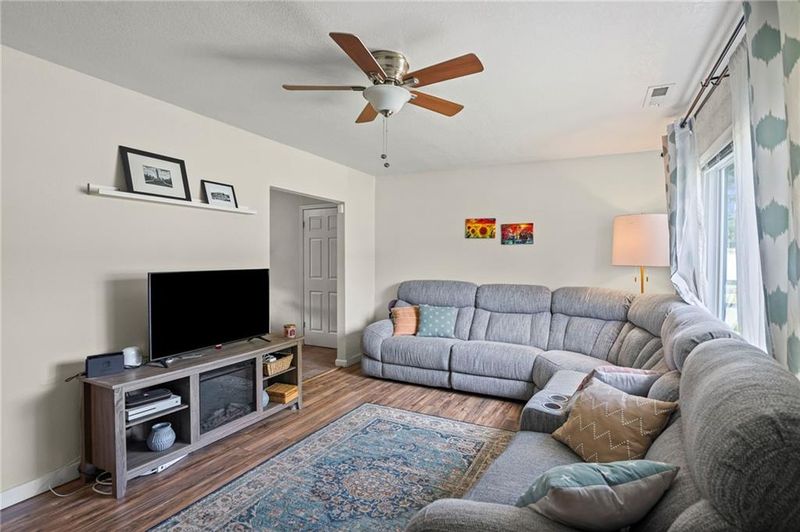 7315 E 108th Dr, Kansas City, MO 64134