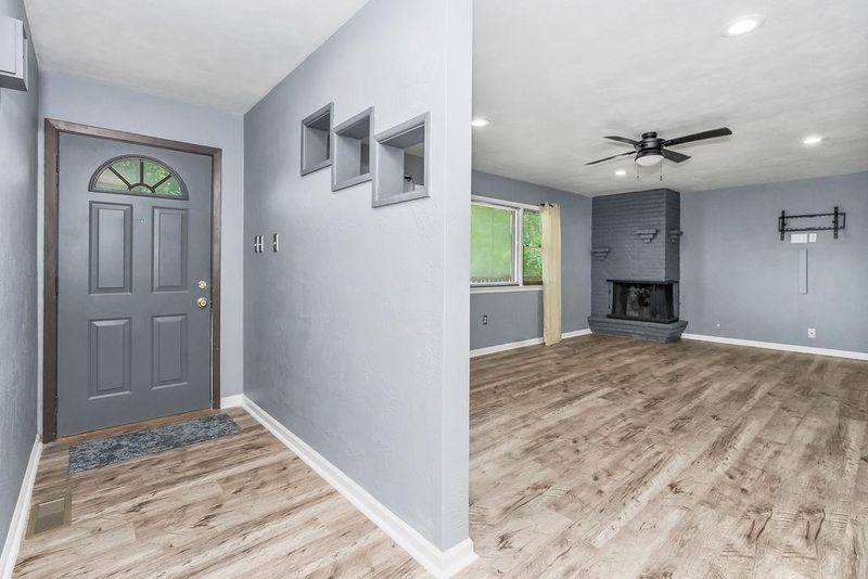 5900 Norfleet Rd, Kansas City, MO 64133