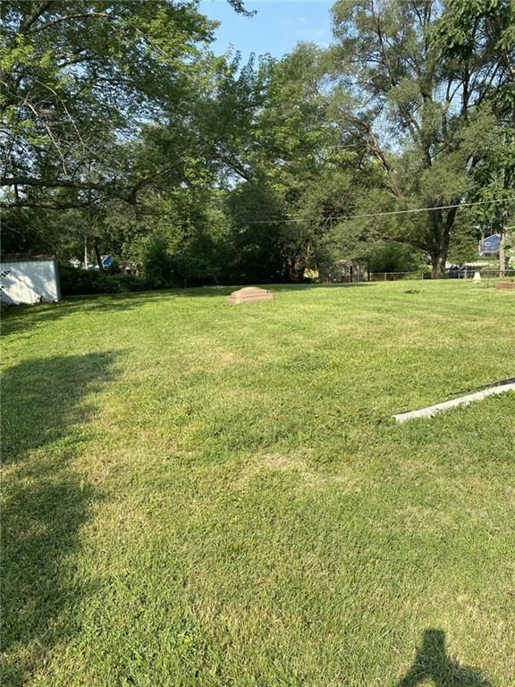 4900 Appleton Ave, Kansas City, MO 64133