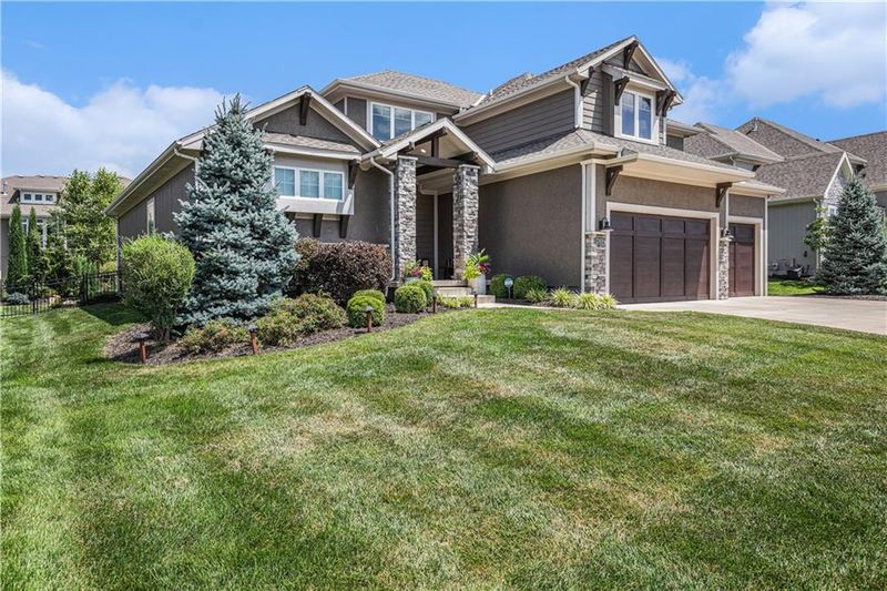12418 W 163rd Ter, Overland Park, KS 66221