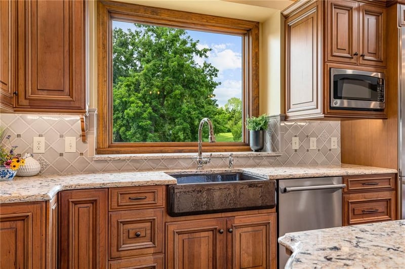 22625 W 47th St, Shawnee, KS 66226