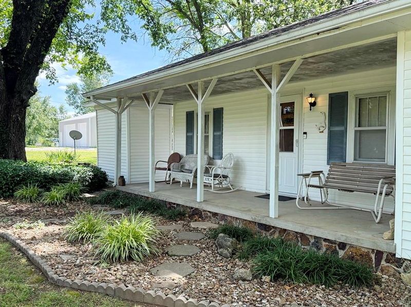 16610 S 1375 Rd, Nevada, MO 64772