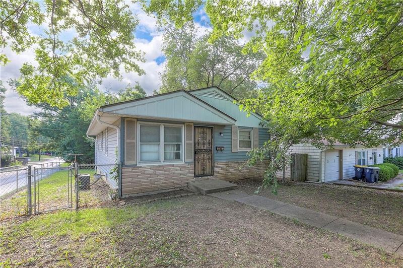 8901 Mcgee St, Kansas City, MO 64114
