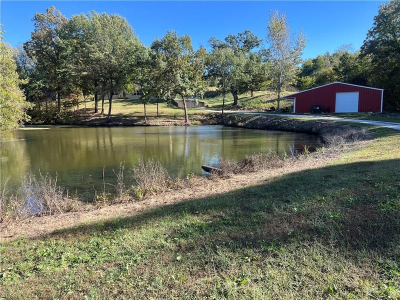 36987 W 63rd St, Camden, MO 64017