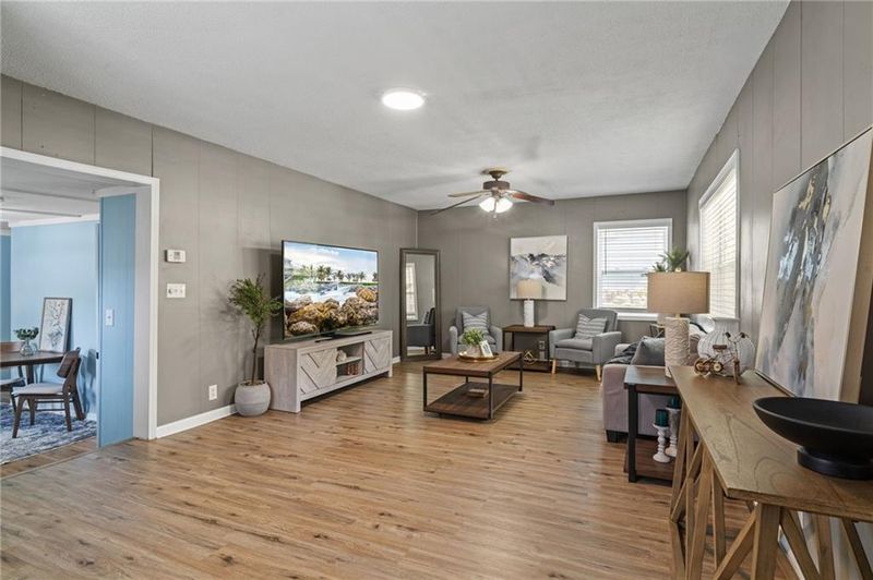 712 Chestnut St, Leavenworth, KS 66048