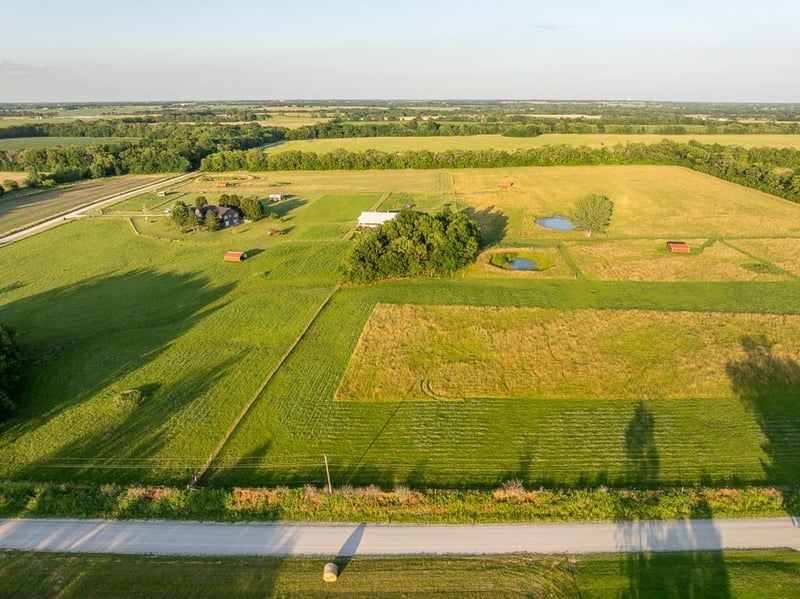 28909 E 297th St, Garden City, MO 64747