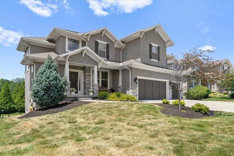 16312 Perry St, Overland Park, KS 66085