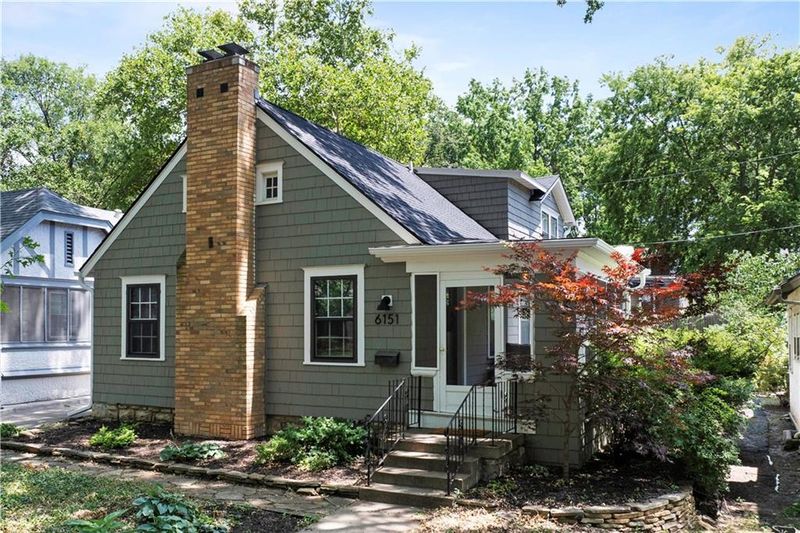 6151 Cherry St, Kansas City, MO 64110