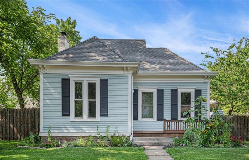 334 W Kansas St, Liberty, MO 64068