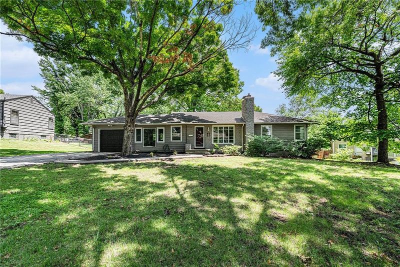 708 E 97th St, Kansas City, MO 64131