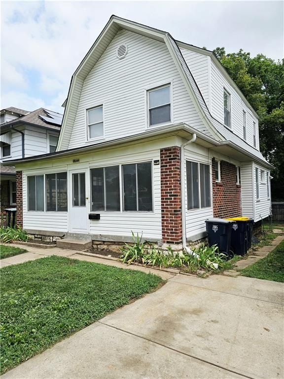 6205 Forest Ave, Kansas City, MO 64110
